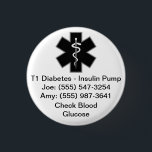 Badge Rond 2,50 Cm Bouton d'alerte Médicale personnalisé noir<br><div class="desc">Customisez cette conception pour énumérer les problèmes médicaux, les numéros de téléphone d'urgence, les allergies et plus encore. Idéal pour les jeunes enfants que vous aimeriez porter les coordonnées d'urgence sur un bouton pratique que vous pouvez attacher à leur veste, chemise, sac à main, sac à dos et plus encore....</div>