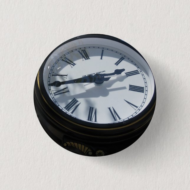 Badge Rond 2,50 Cm "Bouton d'horloge ! " (Devant)