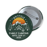 Badge Rond 2,50 Cm Camping de jumelage de vacances sur mesure<br><div class="desc">Bonne humeur ? Il suffit d'ajouter le feu de camp, s'mores, et le reste de la famille avec une tenue correspondante. Joli thème de camping vous pouvez customiser pour votre prochaine aventure familiale avec un détenteur de place pour le site et l'année. Parfait pour les photos de famille pendant que...</div>
