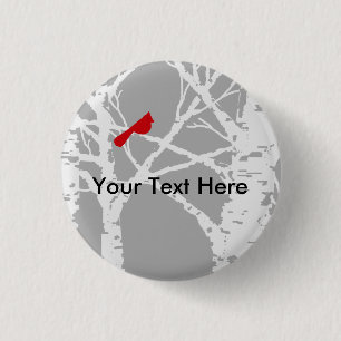 Badge Rond 2,50 Cm Cardinal sur la branche d'arbre de bouleau.