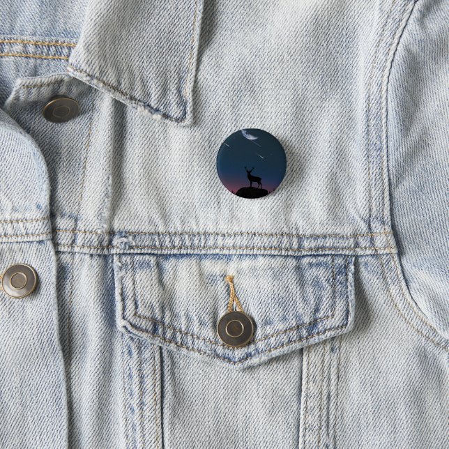 Badge Rond 2,50 Cm cerf au clair de lune (En situation)