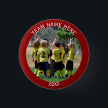 Badge Rond 2,50 Cm Créer une photo d'équipe sportive<br><div class="desc">Customisez et personnalisez ce bouton photo avec la photo de votre équipe sportive préférée. Placez une photo de l'équipe carré du baseball, softball, basketball, football, hockey à la place de la photo modèle.Ajoutez le nom de l'équipe au sommet et rendez-vous au bas. Choisissez la forme ou la taille du bouton...</div>