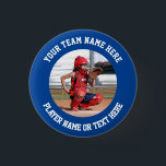 Badge Rond 2,50 Cm Créer votre propre photo d'équipe sportive<br><div class="desc">Photo d'un attrapeur de balle molle prêt à recevoir la balle du lanceur sur un bouton d'épingle. Le modèle photo est facile à customiser. Cadeau pour un joueur ou une équipe de softball, baseball, hockey, basket-ball, football ou tout autre sport. Placez facilement une photo de carré dans le modèle pour...</div>