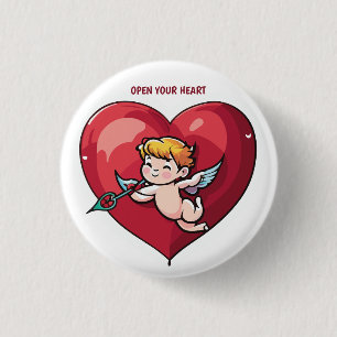 Badge Rond 2,50 Cm Cupidon sur le coeur rouge