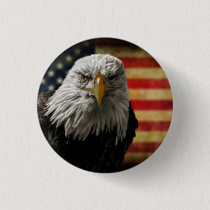 Badge Rond 2,50 Cm Eagle chauve américain sur le drapeau grunge