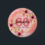 Badge Rond 2,50 Cm fête du 80e anniversaire corail or dahlia fleurs<br><div class="desc">Un bouton tendance pour une fête de 80e anniversaire. Avec un faux cadre hexagone en or géométrique. Décoré de fleurs de dahlia aquarellées en rose, crème et corail. Vivre corail avec des pois comme arrière - plan. Modèles pour un nom, âge 80 et une date. Date de naissance ou date...</div>