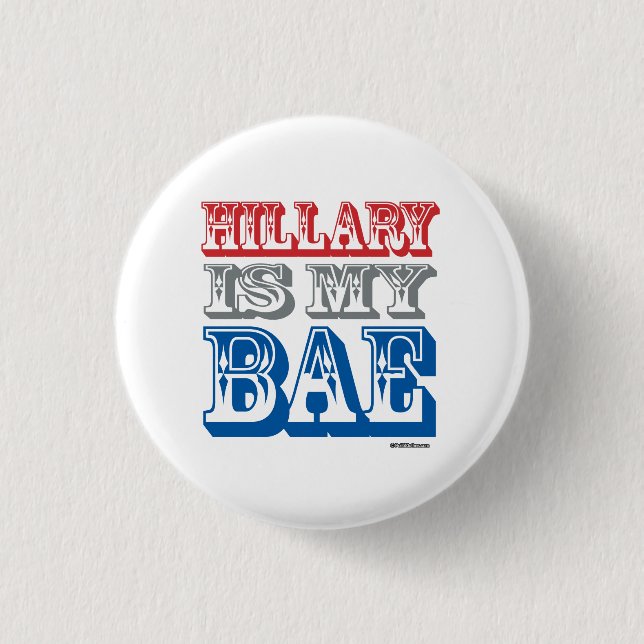 Badge Rond 2,50 Cm Hillary est mon BAE (Devant)