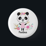 Badge Rond 2,50 Cm Jolie fille rose Panda<br><div class="desc">Un panda rose mignon décore ce bouton.Fait une fête d'anniversaire pour filles mignonnes. Personnalisez-le avec votre nom,  ou le nom des invités de votre fête d'anniversaire. Conçu pour vous par Blackberry Boulevard.</div>