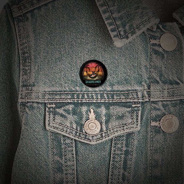 Badge Rond 2,50 Cm L'évasion tropicale du Chat Cool (Daydreaming Cool Cat's Tropical Escape 1 Inch Round Button)