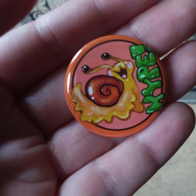Badge Rond 2,50 Cm Magnifique HYPE ! Émote de l'escargot (Hype-adorable excited snail emote button!)