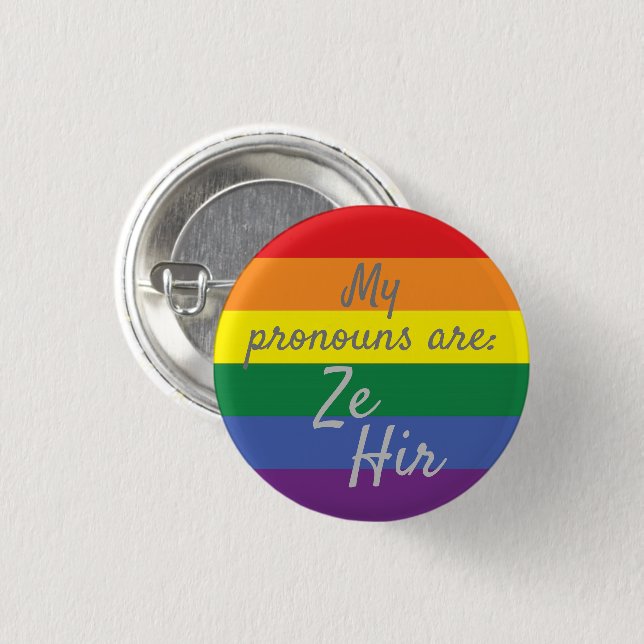 Badge Rond 2,50 Cm Mes pronouns sont : Ze Hir - Rainbow Flag (Devant & derrière)