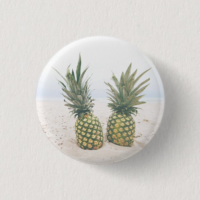 Badge Rond 2,50 Cm Photo de 2 ananas sur une plage (Devant)