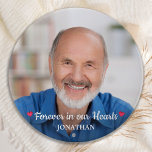 Badge Rond 2,50 Cm Pour toujours dans nos coeurs Mémorial du Souvenir<br><div class="desc">Honore ton être cher avec un bouton photo mémorial personnalisé. Ce bouton de souvenir unique est le cadeau idéal pour vous, votre famille ou vos amis pour rendre hommage à votre être aimé. Citation " Pour Toujours Dans Nos Coeurs. " Personnaliser avec photo et nom préférés. Ce bouton commémoratif est...</div>