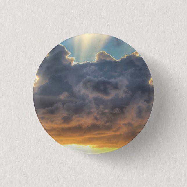 Badge Rond 2,50 Cm Rayons de soleil à travers les nuages orageux (Devant)