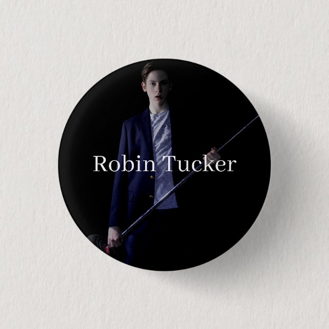 Badge Rond 2,50 Cm Robin Tucker Petit Épingle #1 (Devant)