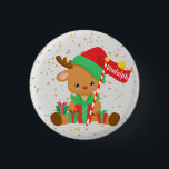 Badge Rond 2,50 Cm Rudolph the Reindeer with Gifts and Gold Stars<br><div class="desc">This super cute pin will be cherished by your child. It has an adorable reindeer on it, wearing a red Santa hat with green trim. He's holding a red and white striped pole with a red flag on top that says Rudolph. He has presents on the ground around him. Sparkling...</div>