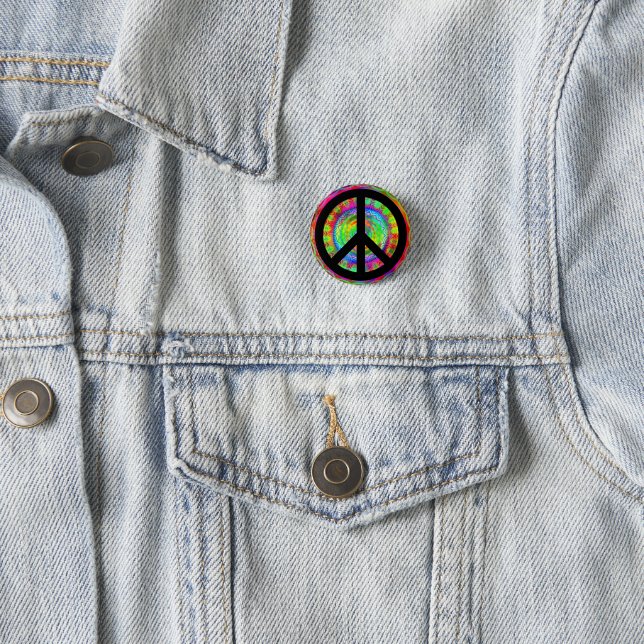 Badge Rond 2,50 Cm Signe de paix noir funky (En situation)