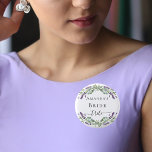 Badge Rond 2,50 Cm Tribe de mariée lavande violette eucalyptus verdur<br><div class="desc">Pour une douche nuptiale ou une soirée bachelorette. Un arrière - plan blanc chic. Décoré de lavande,  fleurs de fleurs de violet et de verdure d'eucalyptus aquarellée. Personnalisez et ajoutez le nom de la mariée.</div>