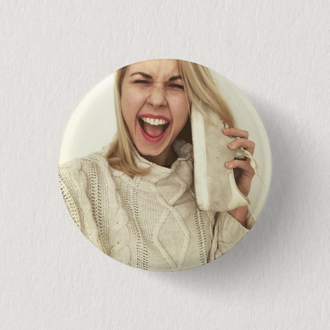 Badge Rond 2,50 Cm Zobo avec un fusil de chasse - insigne de cri (Devant)