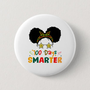 Badge Rond 5 Cm 100 jours plus intelligente fille noire chignon dé