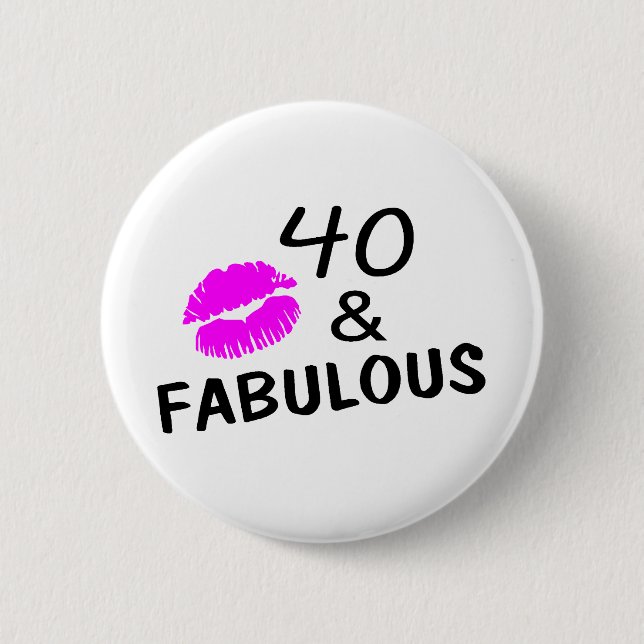 Badge Rond 5 Cm 40 et fabuleux (noir et rose) (Devant)