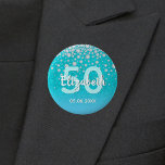 Badge Rond 5 Cm 50e anniversaire diamants parties scintillant bleu<br><div class="desc">Un bouton élégant, glamour et girly 50ème anniversaire de fête. Turquoise parties scintillant en faux-losange de couleur bleu vert avec un cadre doré. Modèles pour un nom, 50 ans et une date. Date de naissance ou date de la fête/anniversaire. Lettres blanches et turquoises. Le nom est écrit avec un script...</div>
