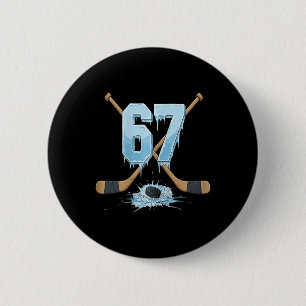 Badge Rond 5 Cm 67 Hockey Drip Ice Numéro Style Mème Drôle Garçons