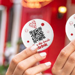 Badge Rond 5 Cm Acheter la Mariée boire un verre Pizza Bachelorett<br><div class="desc">Fêtez l'amour en première tranche avec notre Dernière tranche de la collection de bachelorette Single Life ! Des invitations cheesy-mignonnes à des signes souriants, des jeux et des décors, cet ensemble parfait à la pizza offre tout ce dont vous avez besoin pour lancer un envoi amusant et savoureux pour la...</div>