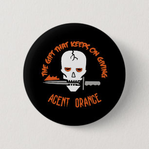 Badge Rond 5 Cm Agent Orange The Gift DARK