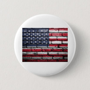 Badge Rond 5 Cm American flag painting on a brick wall