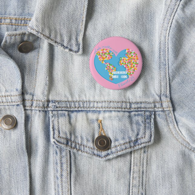 Badge Rond 5 Cm Amour Mère Terre Il N'Y A Pas De Planète B (En situation)