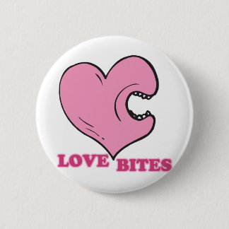 Badge Rond 5 Cm amour mord coeur