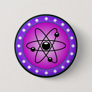 Badge Rond 5 Cm Atom Symbol on a Pink background