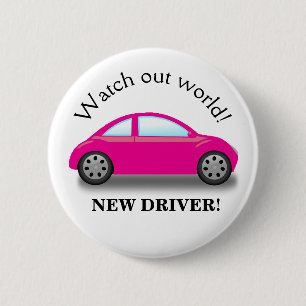 Badge Rond 5 Cm Attention Monde Nouveau Conducteur Voiture Rose