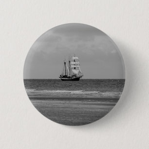 Badge Rond 5 Cm Bateau à voile Atlantis