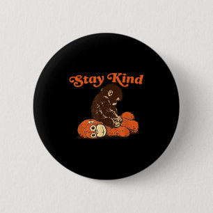 Badge Rond 5 Cm Bébé singe poing reste gentil jouet en peluche mig