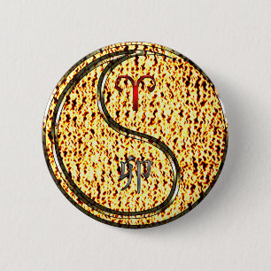 Badge Rond 5 Cm Bélier et Rabbit de feu