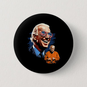 Badge Rond 5 Cm Biden Rire Trump Pour Emprisonner Les Anti-Trump