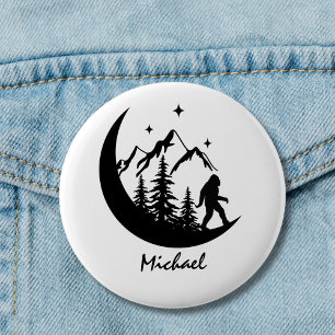 Badge Rond 5 Cm BigFoot Sasquatch Squatchy Forêt Montagnes Lune