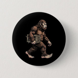 Badge Rond 5 Cm Bigfoot Transportant une Caisse de Poulets Ferme d