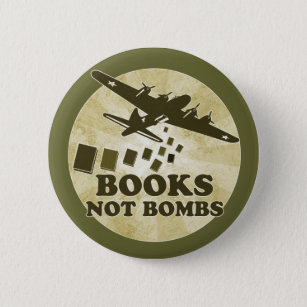 Badge Rond 5 Cm Bombes de livres pas
