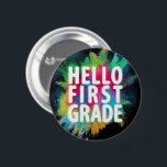 Badge Rond 5 Cm Bonjour première année ! Drôle 1ère année de retou<br><div class="desc">Super brillant design teinte de poussière éclaboussée. Idée cadeau cool pour les étudiants, écoliers, enseignants, garçons, filles. Grand cadeau pour fils, fille, enfant, bambou, enfants, kinder, ado, junior, adultes, amis, famille. Design étonnant, coloré, accrocheur, émotionnel et positif avec une image éclatante de couleur sèche brillante. Rendons les journées scolaires joyeuses...</div>