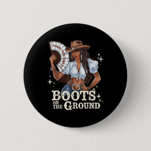 Badge Rond 5 Cm Bottes Sur Le Sol Distance Black Cowgirl Melani