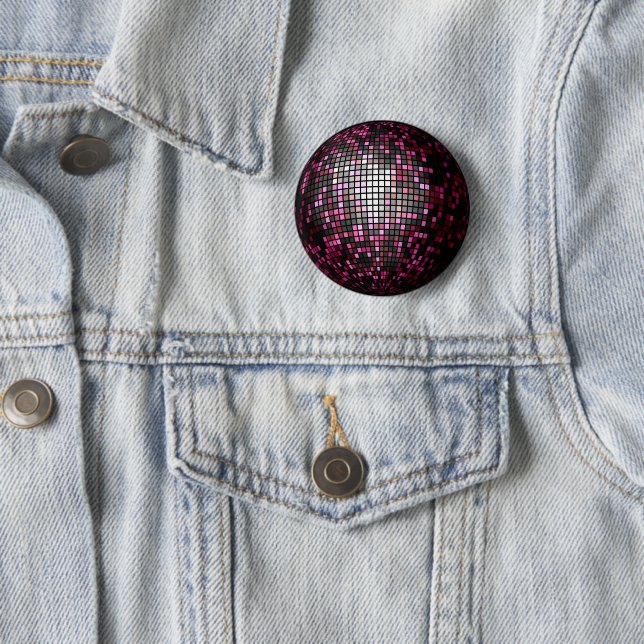 Badge Rond 5 Cm Boule Disco Rose (En situation)