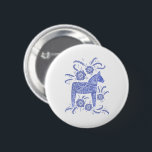 Badge Rond 5 Cm Bouton bleu et blanc du Dala suédois<br><div class="desc">Illustration traditionnelle suédoise Dala Horse en bleu indigo sur blanc.</div>