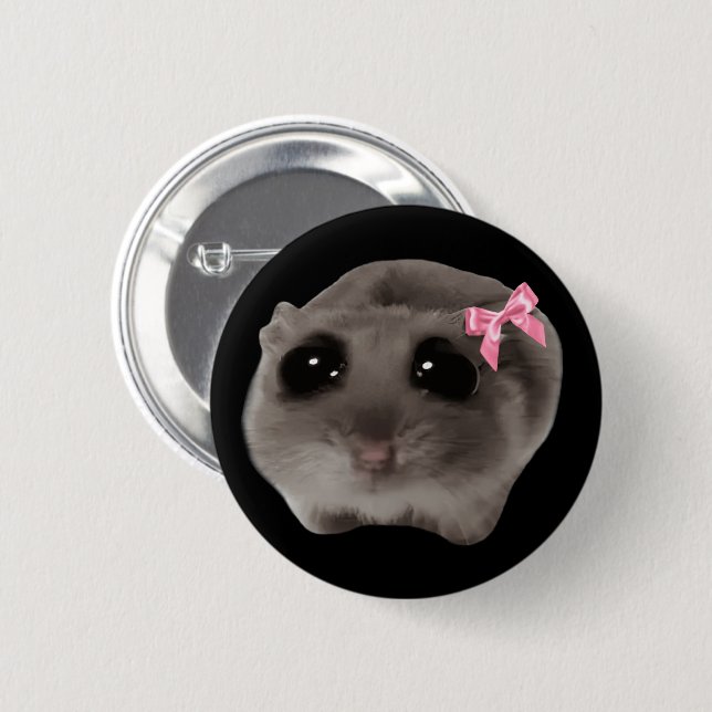 Badge Rond 5 Cm Bouton Coquette Sad Hamster Meme Pin (Devant & derrière)