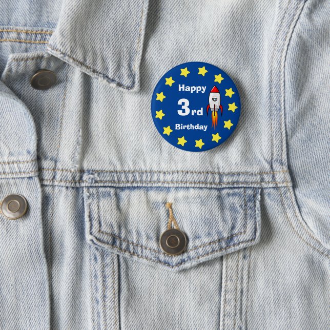 Badge Rond 5 Cm Bouton - Rocketship 3e anniversaire (En situation)