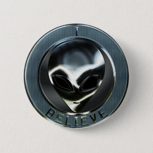 Badge Rond 5 Cm Bouton Tête Alien métallique 05