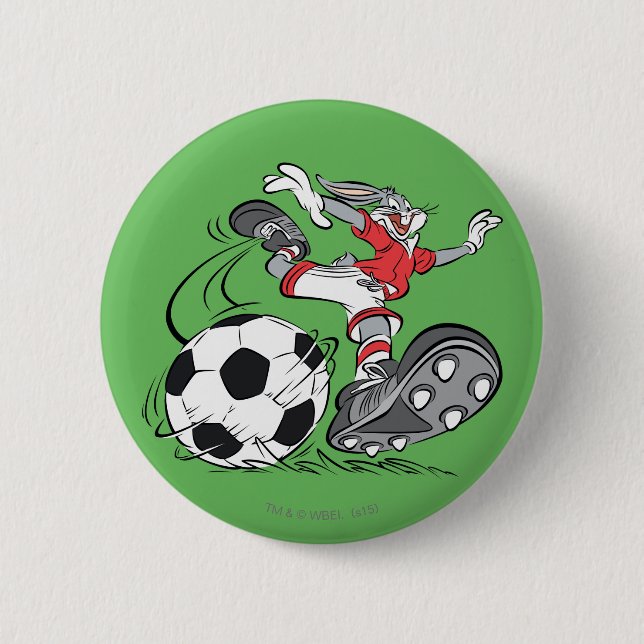 Badge Rond 5 Cm BUGS BUNNY™ Jouer au football (Devant)