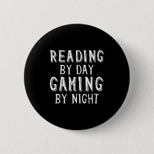 Badge Rond 5 Cm Cadeau de joueur de jeux vidéo la nuit et de lectu